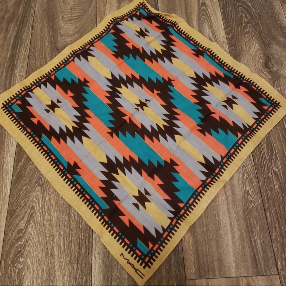 MAC Vibe Tribe Collection Bandana Scarf Aztec Pint Limited Edition - Picture 3 of 6